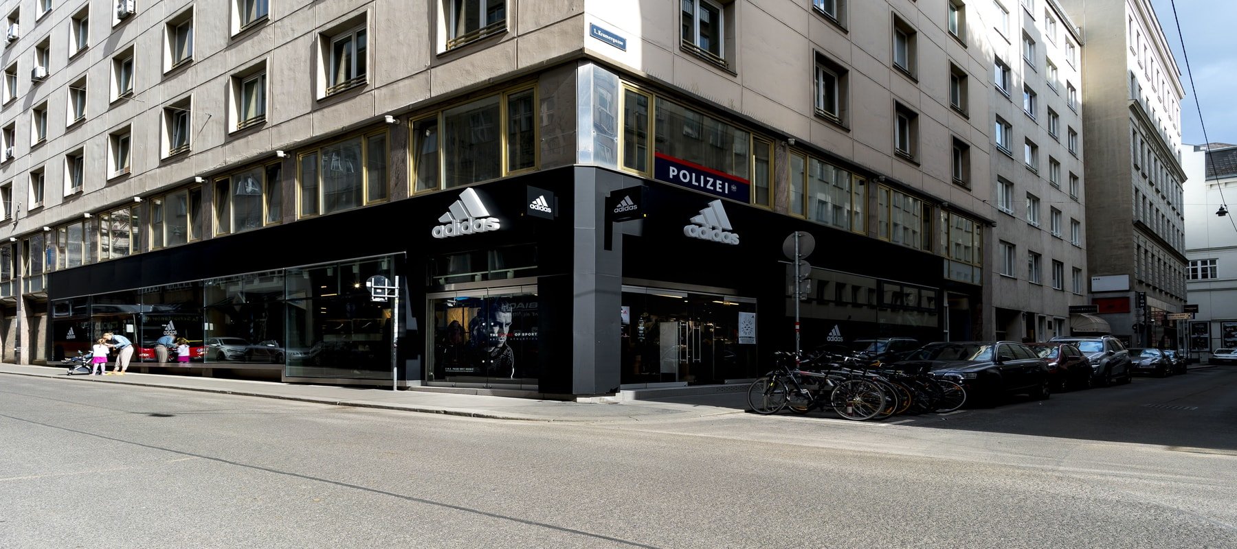 Adidas 